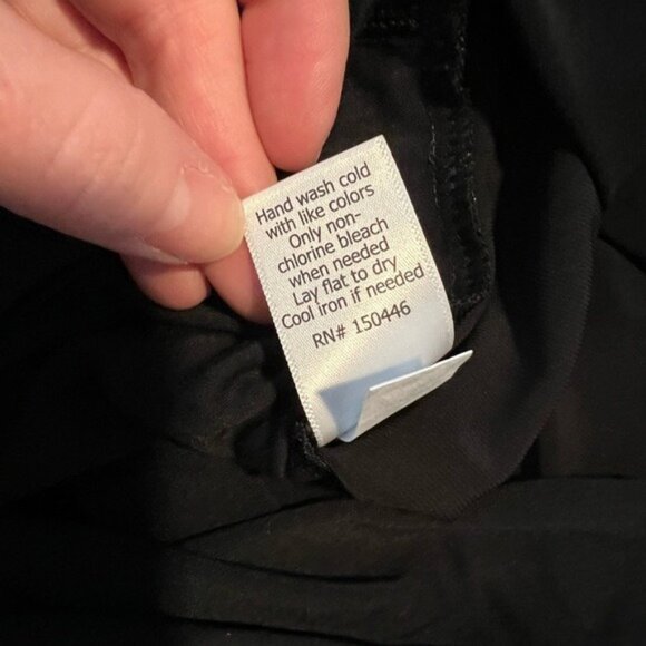 41 Hawthorn Black Sleeveless Keyhole Tie-Back Blouse Womens Top NWT - Picture 8 of 9